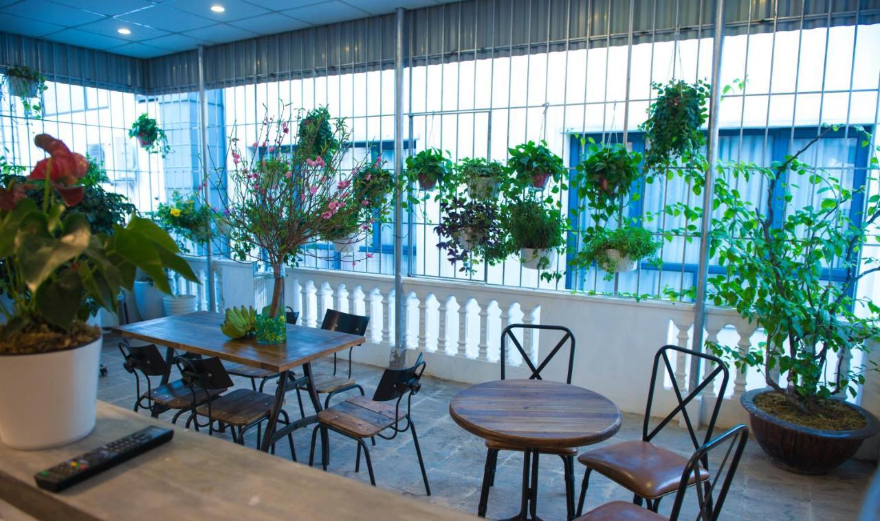 The Chi Novel Hostel Hanoi Exterior foto