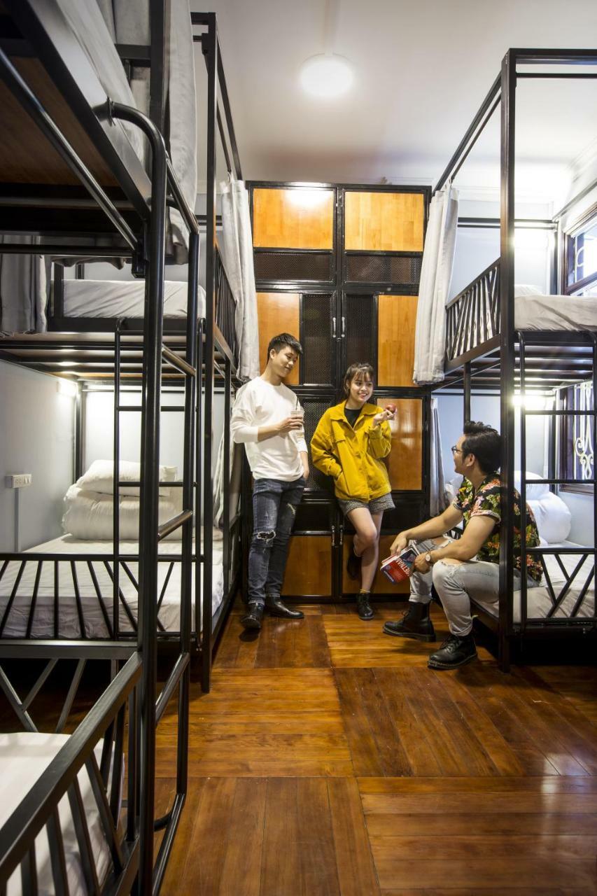 The Chi Novel Hostel Hanoi Exterior foto